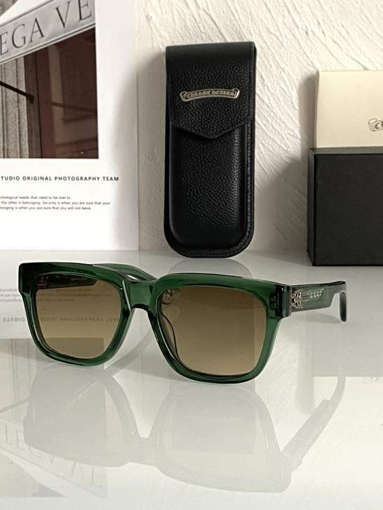 Picture of Chrome Hearts Sunglasses _SKUfw73376698fw